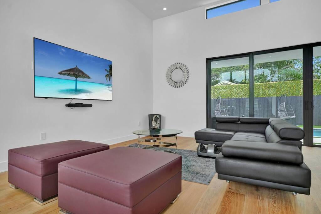 Вилла Design House -Heated Pool -Big Yard -Gated Parking Майами Экстерьер фото