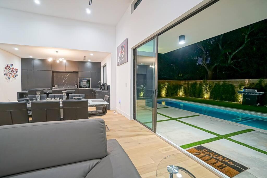 Вилла Design House -Heated Pool -Big Yard -Gated Parking Майами Экстерьер фото